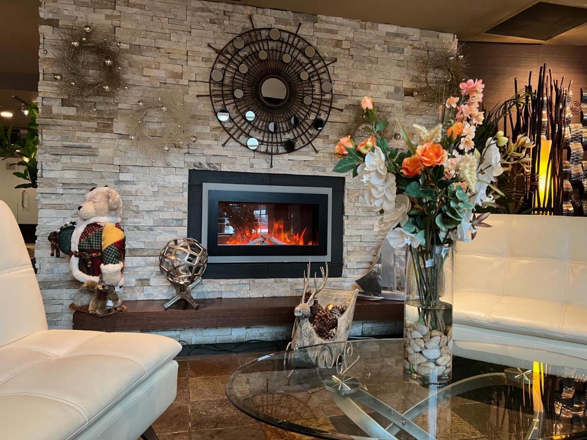 The Lonsdale Quay 4* North Vancouver