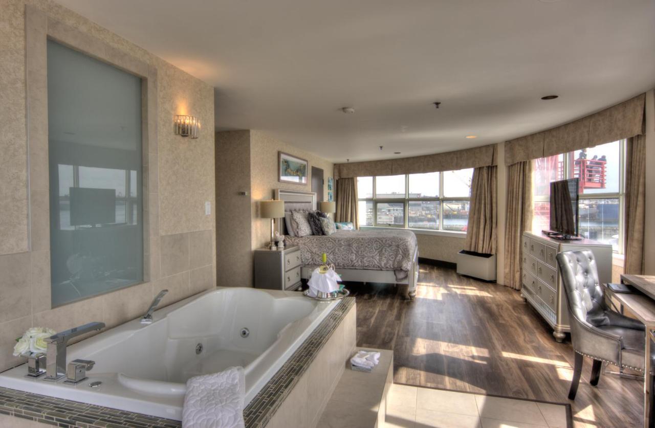 Hotel The Lonsdale Quay North Vancouver