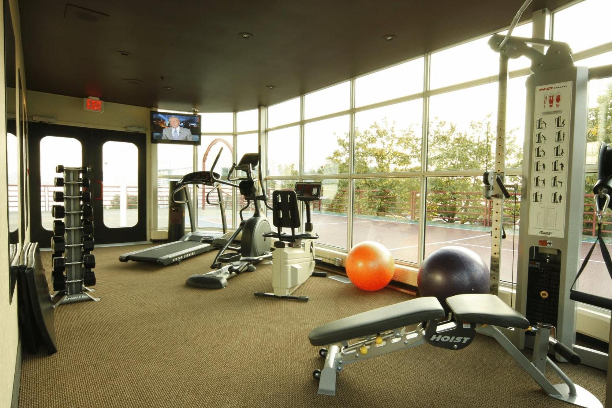 Hotel The Lonsdale Quay 4*