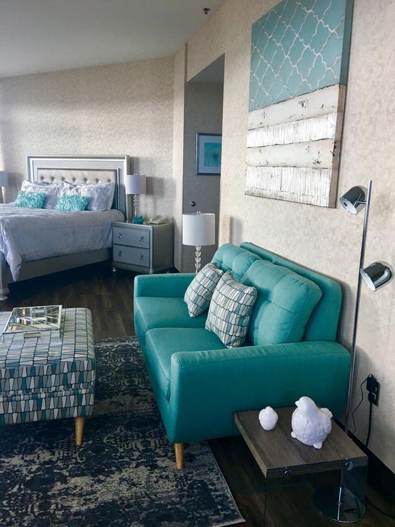 The Lonsdale Quay 4*