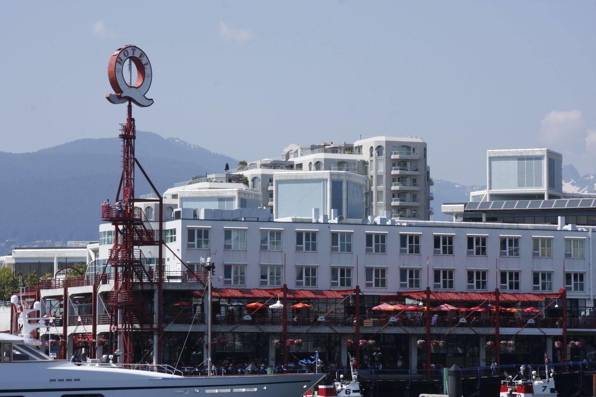 The Lonsdale Quay 4* North Vancouver