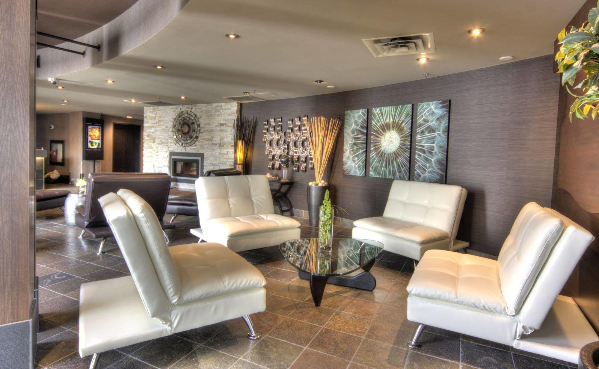 The Lonsdale Quay Hotel 4*