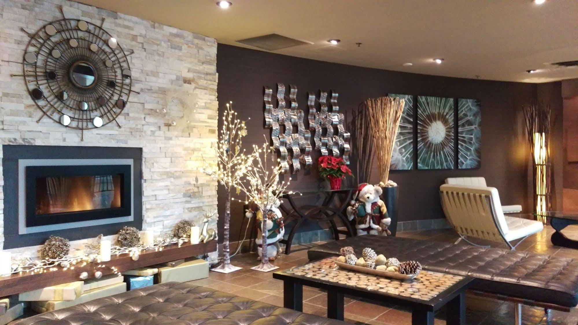The Lonsdale Quay Hotel 4*