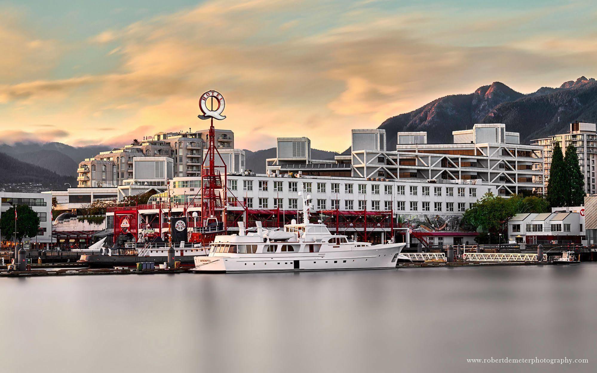 The Lonsdale Quay 4*