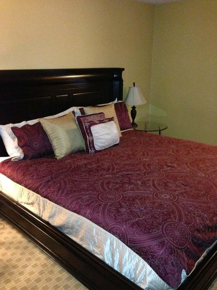 The Lonsdale Quay 4* North Vancouver